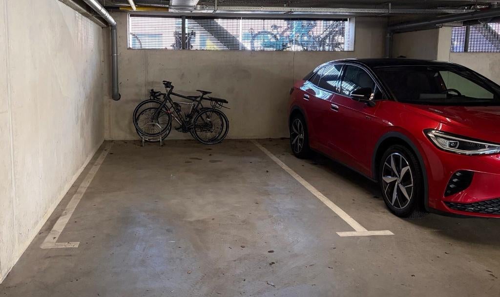 Parkeerplaats te huur Utrecht (Lombok) – 15 min lopen van CS, Huizen en Kamers, Utrecht