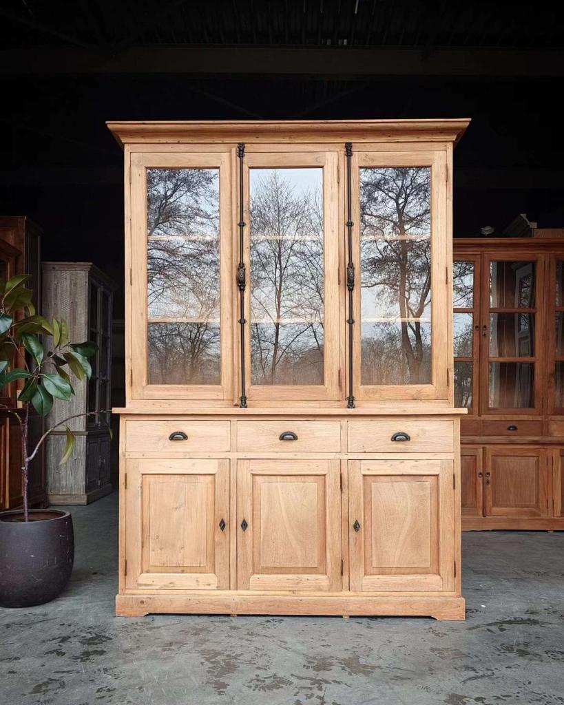 Buffetkast, Espagnolet sluiting | Franse Look | Teak #2652, Huis en Inrichting, Kasten | Buffetkasten, Niet ingevuld, Gebruikt