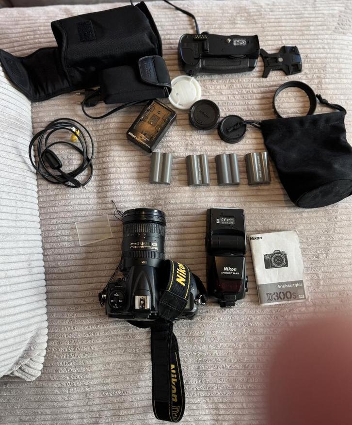 Nikon D300s, 18-200mm lens, SB-800 flitser, batterypack, enz, Audio, Tv en Foto, Fotocamera's Digitaal, Gebruikt, Spiegelreflex