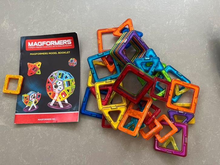 Magformers 30-delig plus extra’s, Kinderen en Baby's, Speelgoed | Bouwstenen, Zo goed als nieuw, Overige merken, Ophalen of Verzenden