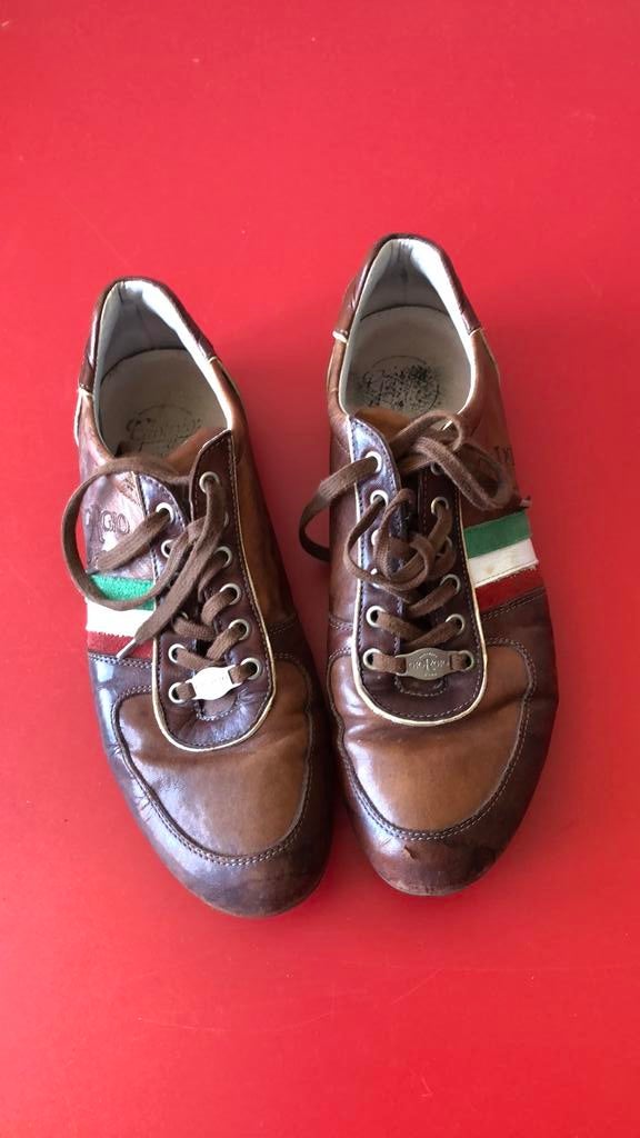 Handgemaakte schoenen van GeoRgio Armani, Schoenen, Ophalen of Verzenden, Zo goed als nieuw, Jongen