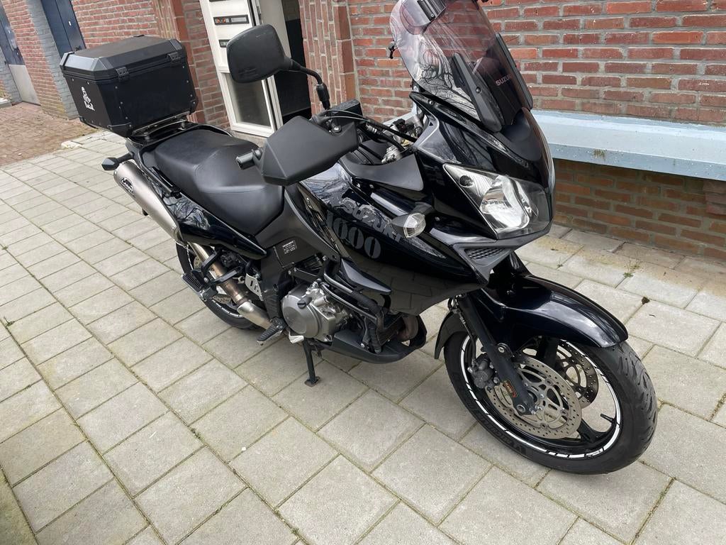 Suzuki V-Strom DL1000 - 2009, Motoren, Motoren | Suzuki, 2 cilinders, Sportuitlaat, Motorrijbewijs A, Gebruikt