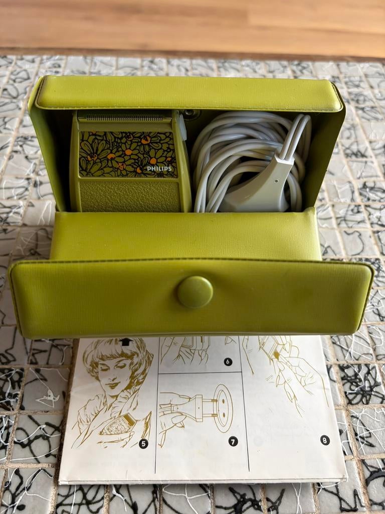 Vintage Philips Ladyshave HP2107 jaren 70 – ongebruikt –, Verzamelen, Retro, Ophalen of Verzenden, Persoonlijke verzorging