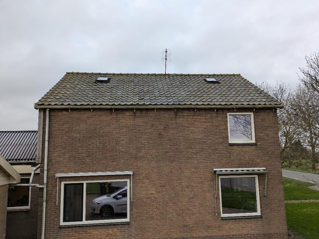 verbeterde hollandse dakpan blauw gesmoord met kantpannen, Doe-het-zelf en Verbouw, Dakpannen en Dakbedekking, Ophalen, Gebruikt