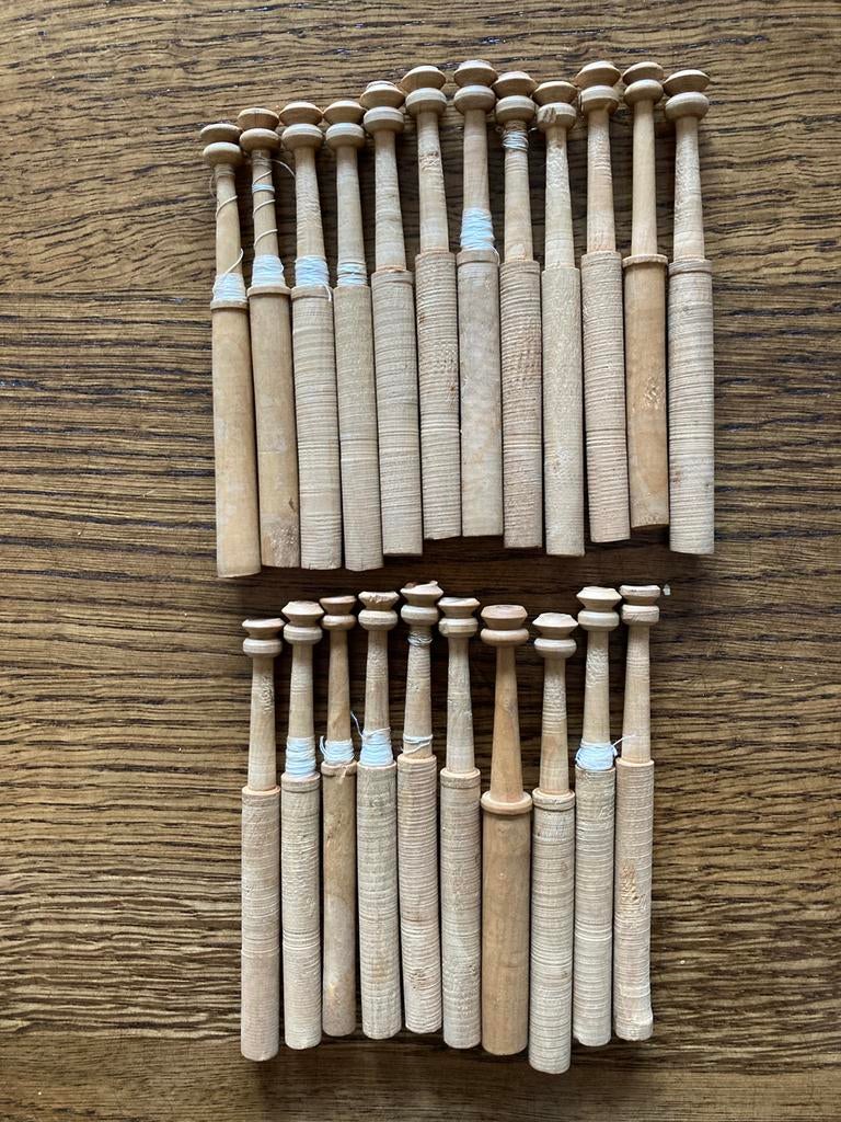 Kantklosjes 22, Ophalen of Verzenden, Gebruikt, Klos(sen)