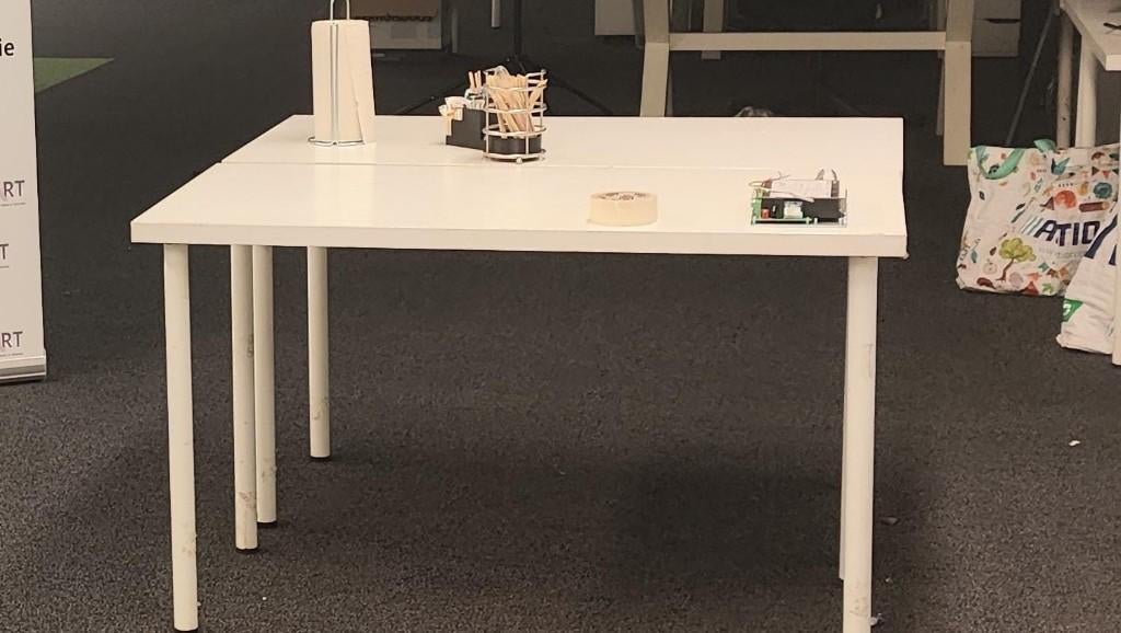 Bureautafels, Huis en Inrichting, Bureaus, Ophalen, Gebruikt