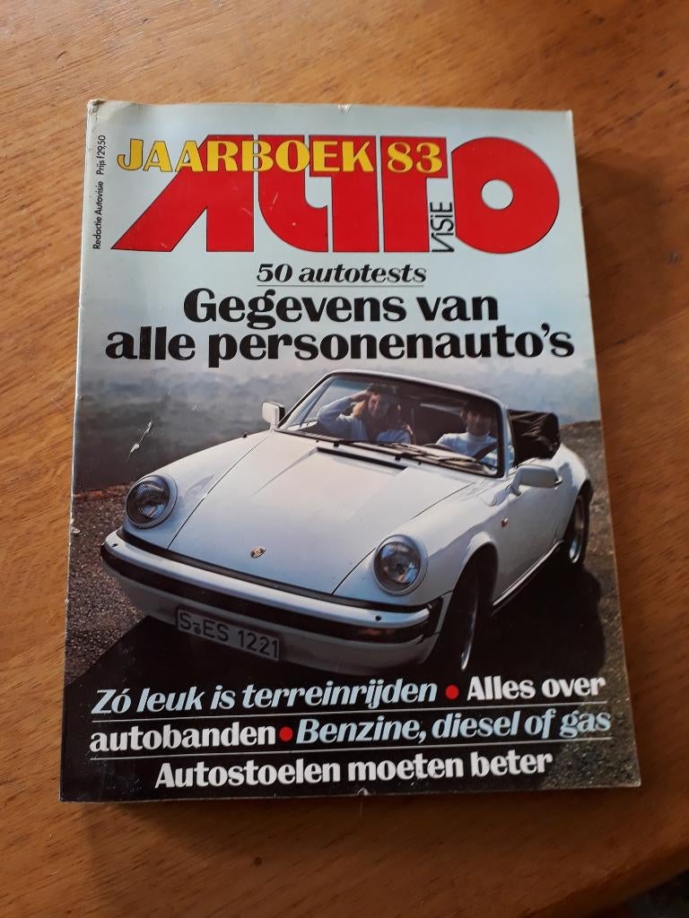 Autovisie Jaarboek 1983, Ophalen of Verzenden, Gelezen, Algemeen