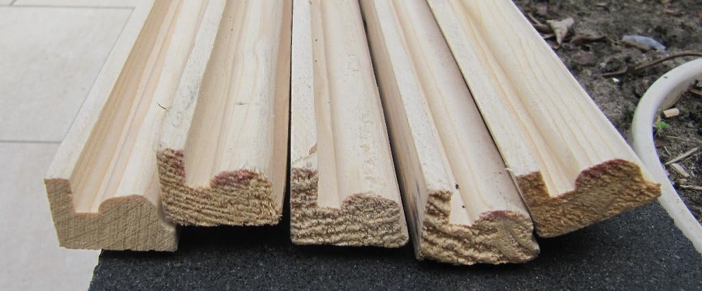 afwerk latten 12 meter [vuren.], Doe-het-zelf en Verbouw, Plinten en Afwerking, Ophalen, Overige materialen, 150 tot 200 cm, Lijsten