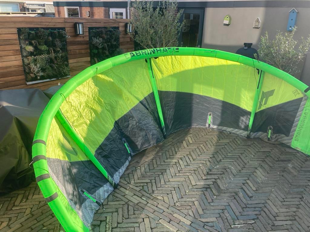 Cabrinha FX 7m2 kite uit 2016 - Weinig gebruikt, Watersport en Boten, Kitesurfen, Geen board, Ophalen of Verzenden, Zo goed als nieuw