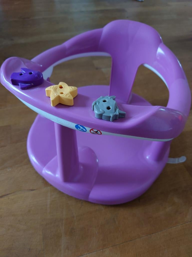 Handig badzitje voor baby's - paars met speeltjes, Gebruikt, Badzitje of Badring, Standaard, Ophalen