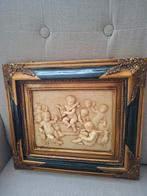 Te koop 2 zware schilderijen met engelen., Ophalen