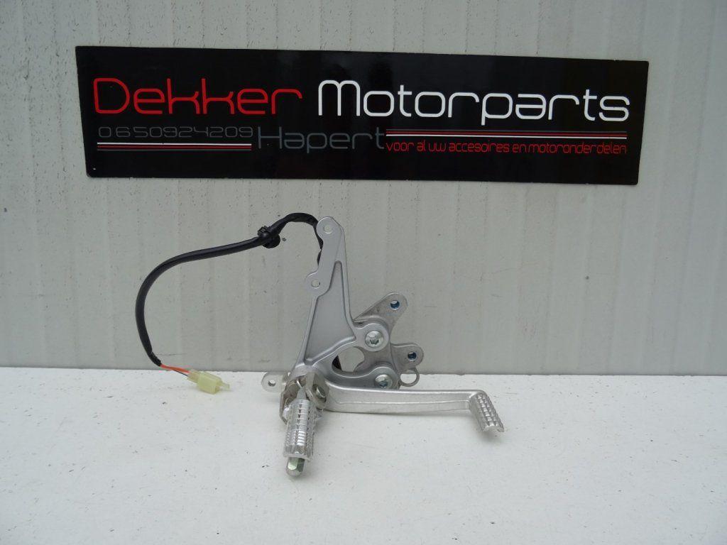 Rem Set / Rechter schetsplaat Suzuki GSXR750 GSXR600 2011 >, -, -, Nieuw, Ophalen of Verzenden