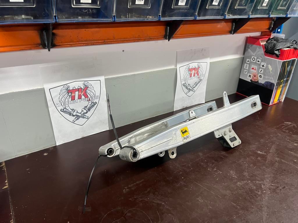 Derbi drd pro link achterbrug incl spanners, Frame, Gebruikt, Ophalen of Verzenden, Nvt