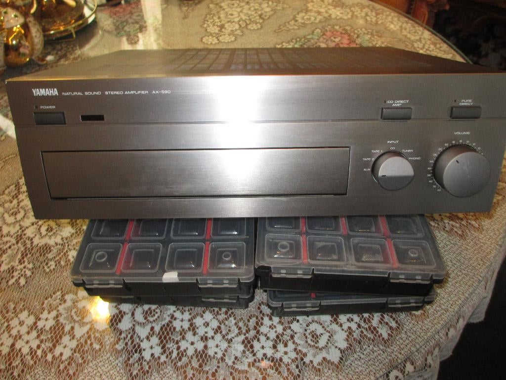 Yamaha ax 590 versterker, Audio, Tv en Foto, Versterkers en Receivers, Yamaha, Ophalen of Verzenden, Zo goed als nieuw, 120 watt of meer