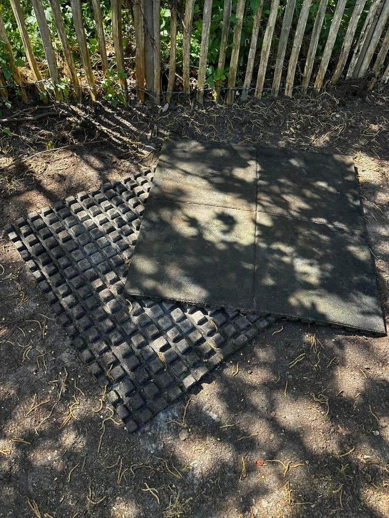 Rubberen tegels GRATIS, Ophalen, Gebruikt, Overige materialen