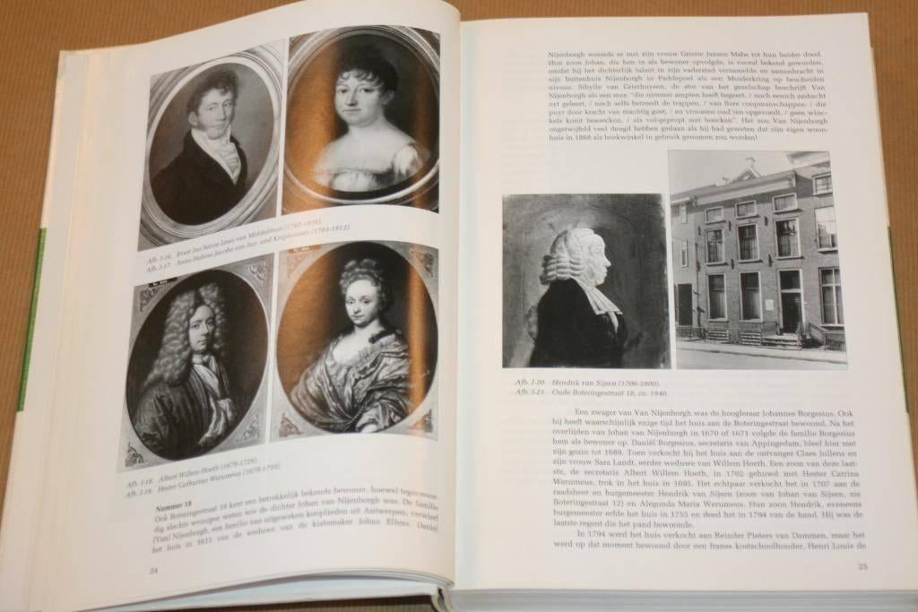 Van boerenerf tot bibliotheek - Wolters Noordhoff Groningen, Ophalen of Verzenden, Zo goed als nieuw