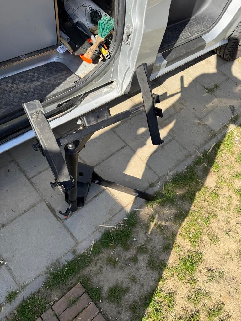 Laptop steun voor bestelbus - Universeel en robuust, Gebruikt, -, -, Ophalen of Verzenden