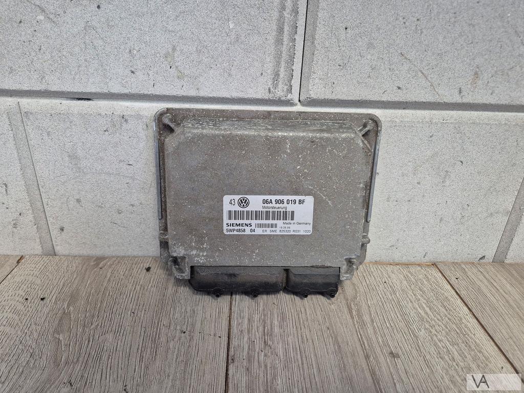 VW Golf 4 1998 - 2003 ecu motorcomputer 1.6 0a906019bf €30, Gebruikt, -, Volkswagen, -