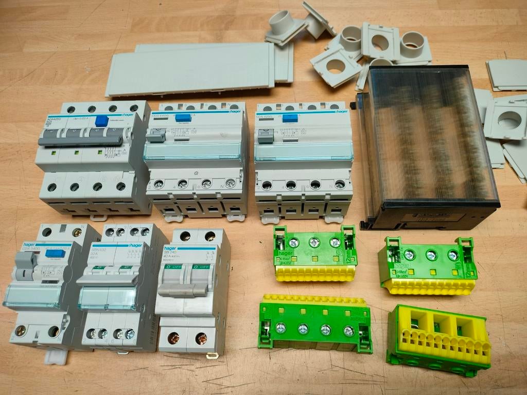 Hager en aeton schakelmateriaal, Ophalen of Verzenden