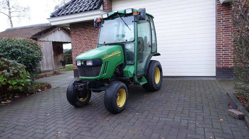 John Deere 2320 4x4, John Deere, JDFCustomerSupport@JohnDeere.com, John Deere, John-Deere-Strasse 169190
Walldorf, DE