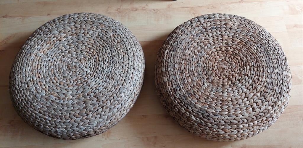 Ikea Alseda poef / voetenbank van bananenblad, Ophalen, Overige materialen, Gebruikt, 50 tot 75 cm