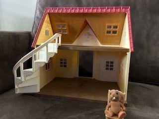 Sylvanian huizen, Kinderen en Baby's, Speelgoed | Poppenhuizen, Ophalen, Zo goed als nieuw, Poppenhuis