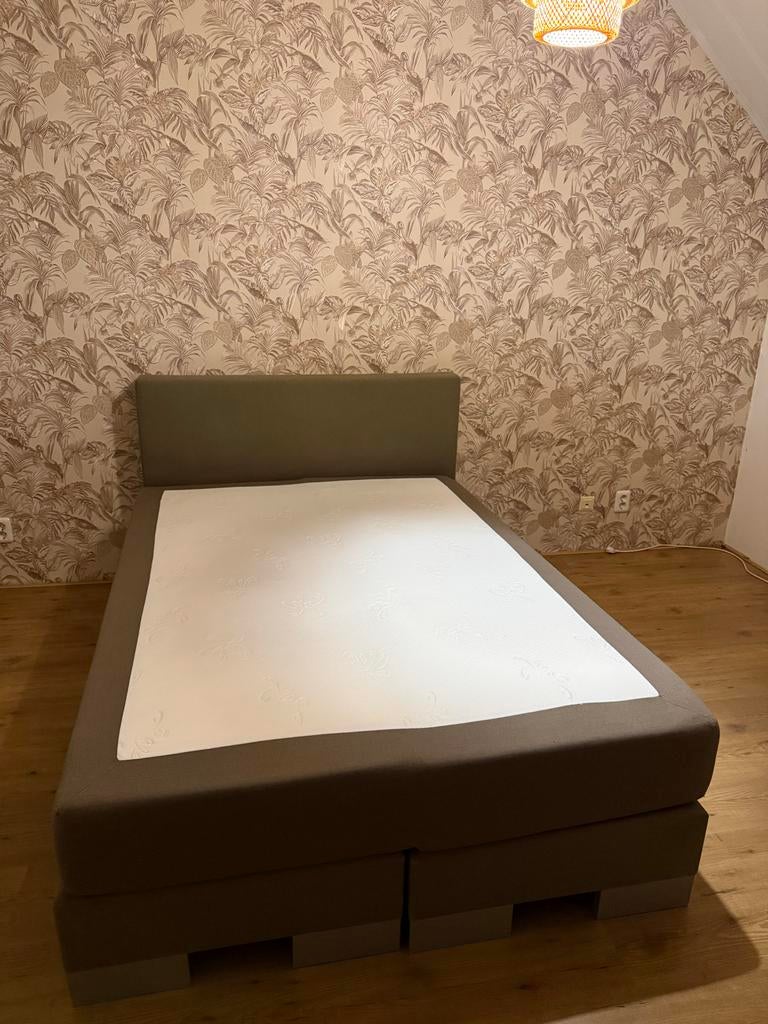 Swiss Sense Boxspring 160x200 – Nette staat!, Huis en Inrichting, Slaapkamer | Boxsprings, Gebruikt, Bruin, Tweepersoons, Ophalen of Verzenden