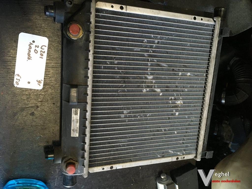 Mercedes w201 2.0 1991 handbak Radiateur, Gebruikt, -, -, Ophalen of Verzenden