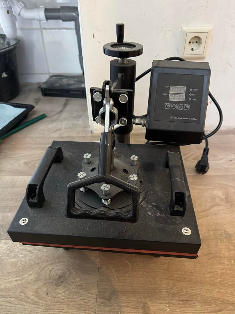 Transferpers/ kledingpers, Ophalen, Zo goed als nieuw