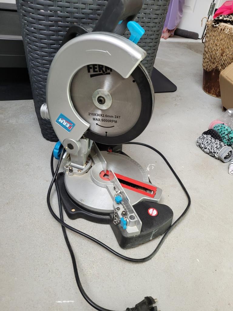 Ferm Afkortzaag  in goede staat, Ophalen, Gebruikt, Afkortzaag, 30 tot 70 mm