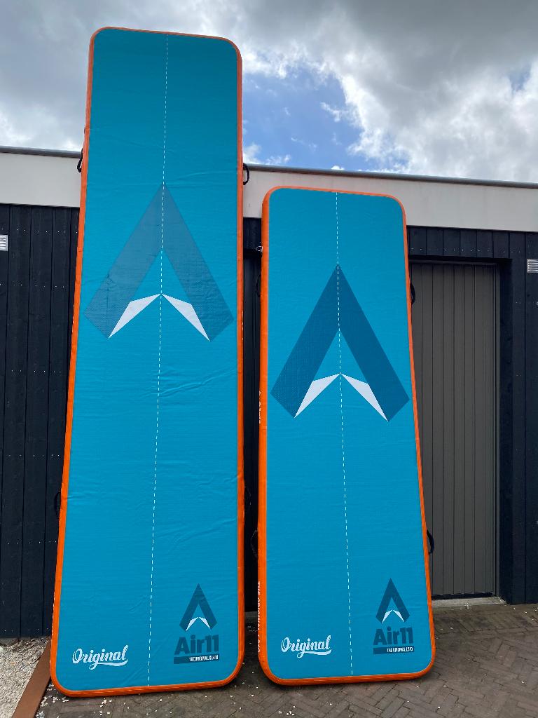 Airtrack AIR11 3 meter en 4 meter, Sport en Fitness, Turnen, Overige typen, Oranje, Zo goed als nieuw, Kindermaat 122 t/m 140