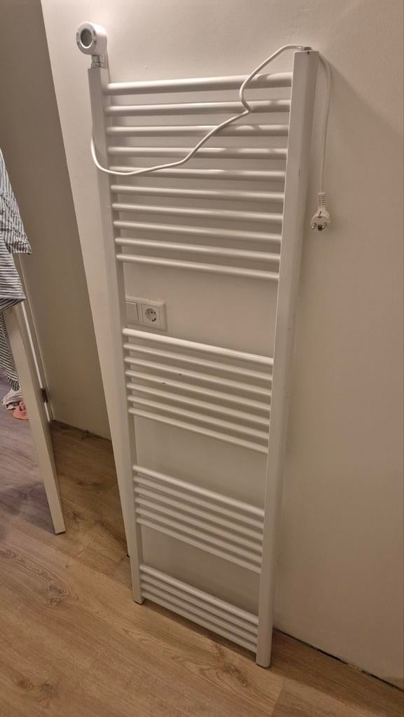Nieuwe uit doos: Elektrische handdoekenradiator 50x170, Doe-het-zelf en Verbouw, Verwarming en Radiatoren, Nieuw, Radiator, 500 tot 800 watt
