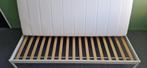bed en matras (Ikea, Vesteroy en Vevelstad) z.g.a.n., Ophalen, Strak modern, 90 cm, Eenpersoons