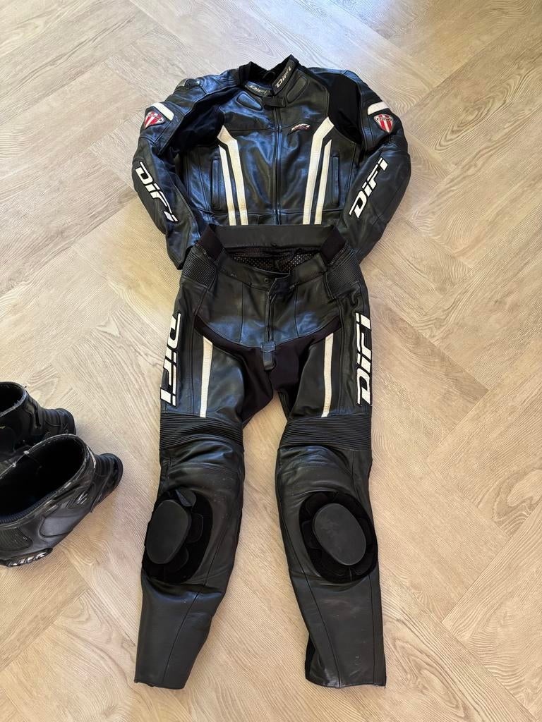 Difi Motorpak (Jas, Broek, Laarzen, en handschoenen  Maat 50, Motoren, Kleding | Motorkleding, Ophalen, Tweedehands, Heren, Jas | leer