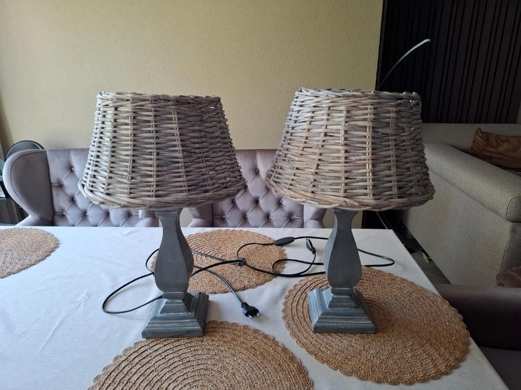 Tafellampen met rotan kap, set van 2, Huis en Inrichting, Lampen | Tafellampen, Ophalen of Verzenden, Minder dan 50 cm