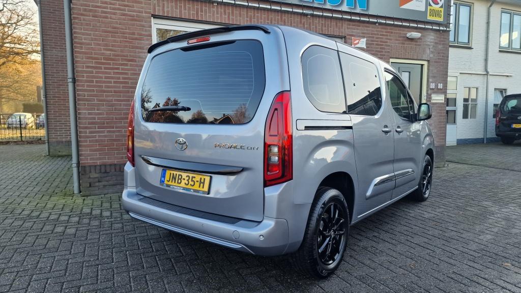 Toyota PROACE CITY Verso 1.2 Turbo Dynamic 5 Pers, PDC Deale, Auto's, Toyota, Keurmerk '100% Onderhouden', Stof, Gebruikt, 1199 cc