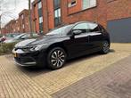 Volkswagen Golf 1.0 Etsi 110pk 7-DSG 2022 Zwart, Auto's, Zwart, 1202 kg, 650 kg, 19 km/l