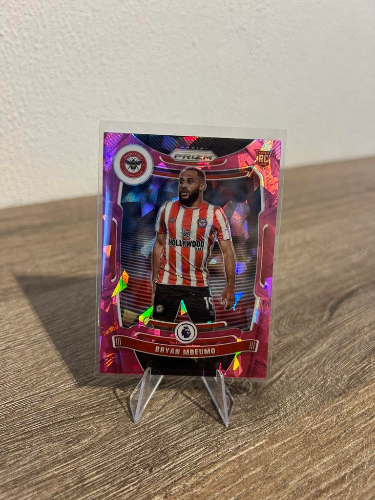 Bryan Mbuemo 2021-22 Panini Prizm PL Pink Ice RC Rookie #147, Ophalen of Verzenden, Zo goed als nieuw, Buitenlandse clubs, Poster, Plaatje of Sticker