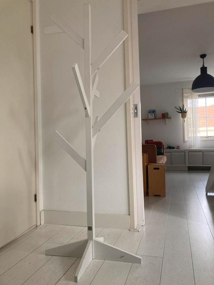 WOOOD kapstok boom kleding MDF 165 cm. hoog, Huis en Inrichting, Woonaccessoires | Kapstokken, Gebruikt, Staande kapstok, 150 tot 200 cm