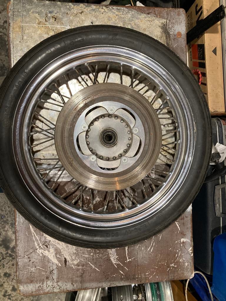 Harley Davidson spaakwiel voor 19 inch met off set remschijf, Ophalen of Verzenden, Gebruikt
