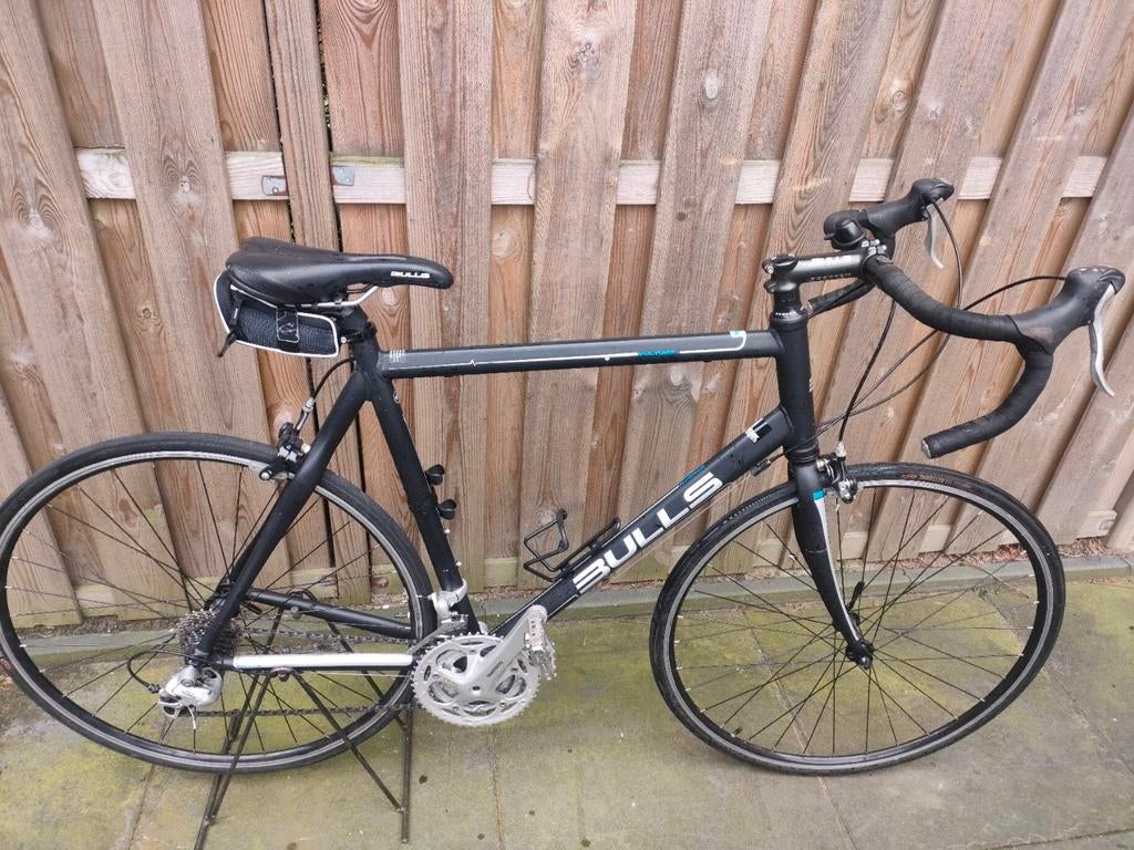 Bulls Vulture 3 racefiets incl helm& schoenen, 28 inch, Aluminium, Zo goed als nieuw, 57 tot 61 cm