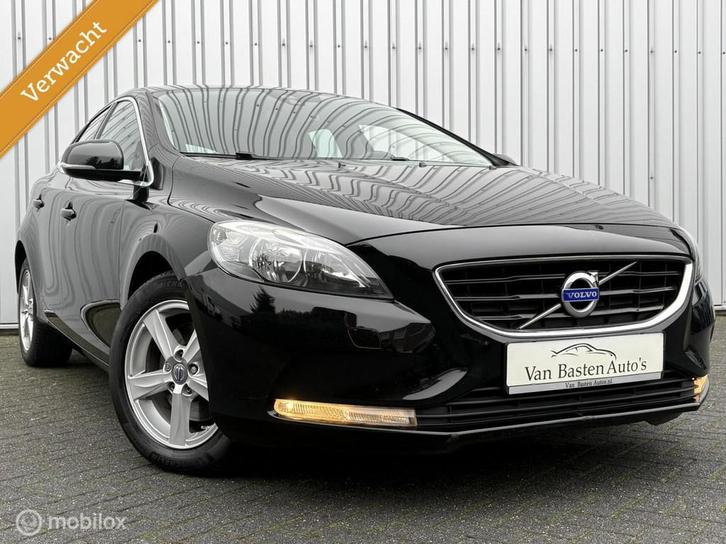 Volvo V40 1.6 T2 Momentum | Xenon | PDC | Cruise | Bluetooth, Auto's, Volvo, Bedrijf, Te koop, V40, ABS, Airbags, Airconditioning