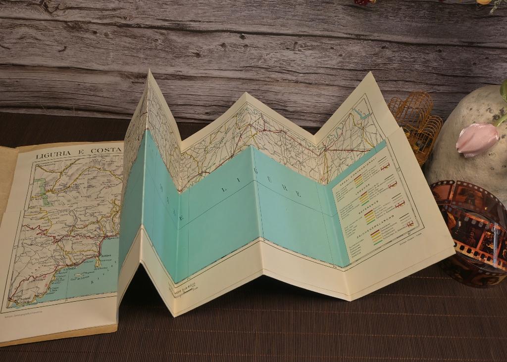 Zeldzame landkaart ‘Riviere en Costa Azzurra’ - J.HEN.3, Boeken, Atlassen en Landkaarten, Gelezen, Verzenden, Italië, Landkaart