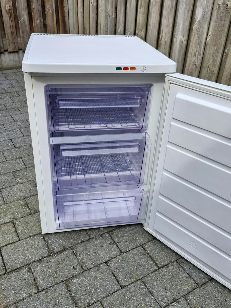 Tafelmodel vriezer  3 lades   zanussi, Witgoed en Apparatuur, Ophalen, Zo goed als nieuw, Minder dan 60 cm, 85 tot 120 cm