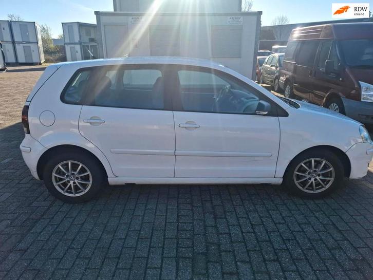 Volkswagen Polo 1.4 TDI Trendline BlueMotion lees advertenti, Auto's, Volkswagen, Bedrijf, Te koop, Polo, ABS, Airbags, Centrale vergrendeling