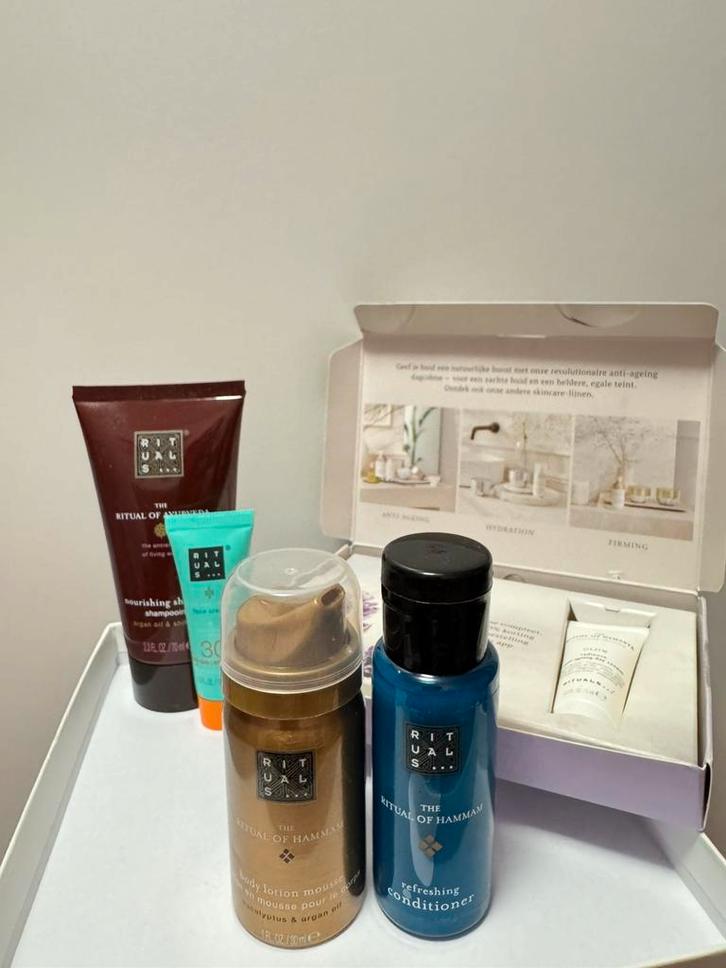Rituals Surprise box producten (actie dhl nu €3,50), Sieraden, Tassen en Uiterlijk, Uiterlijk | Gezichtsverzorging, Zo goed als nieuw