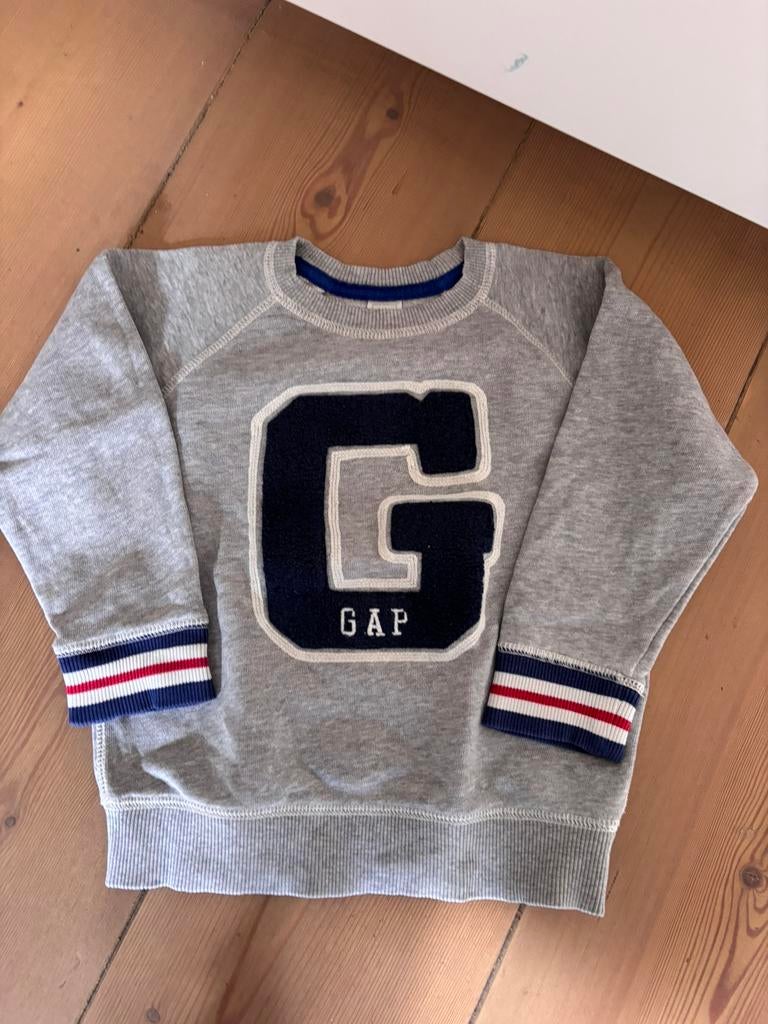 Gap leuke trui grijs maat 98/104, Kinderen en Baby's, Kinderkleding | Maat 98, Ophalen of Verzenden, Jongen, Trui of Vest