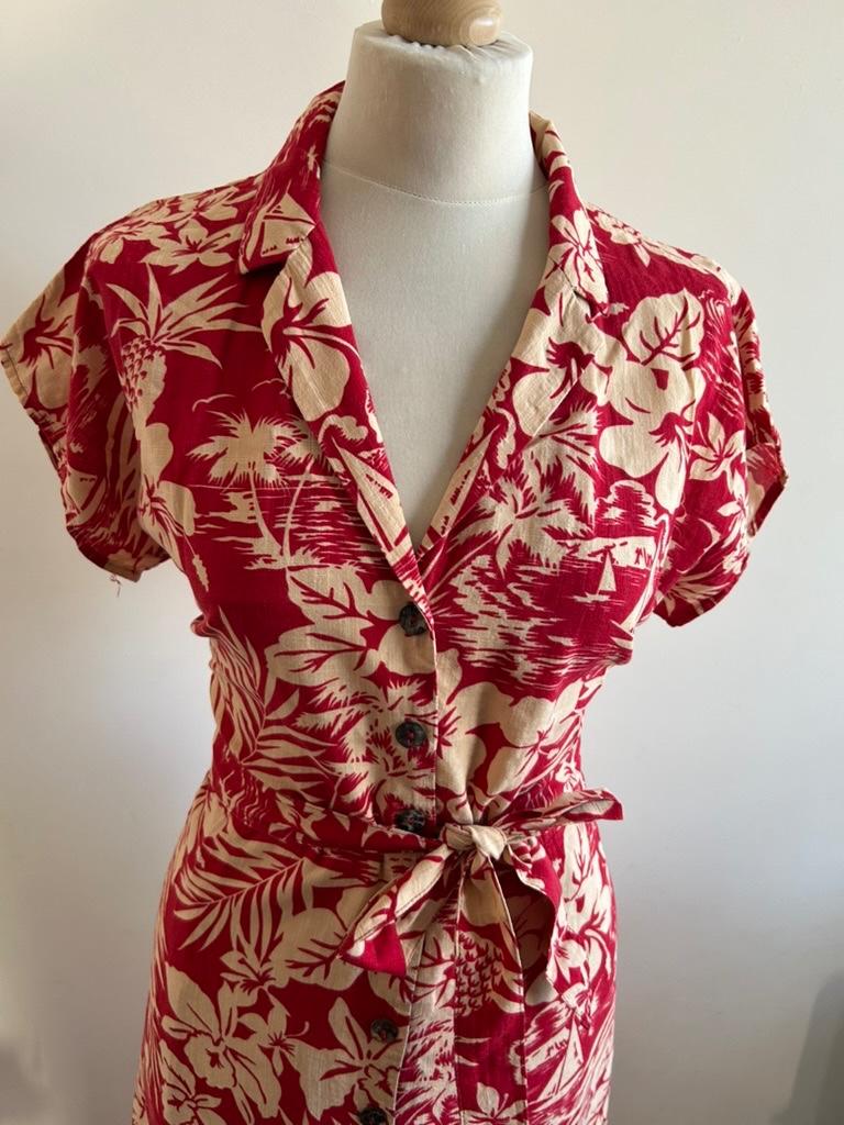 King Louie maat 42 rode tropische blouse jurk 3215, Maat 42/44 (L), Ophalen of Verzenden, Zo goed als nieuw, Knielengte