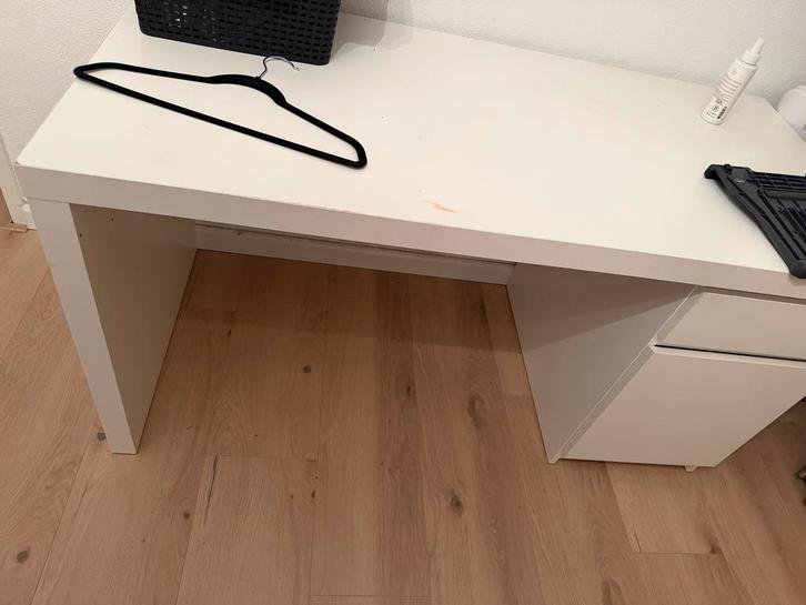 Ikea Malm bureau, Huis en Inrichting, Bureaus, Gebruikt, Bureau, Ophalen