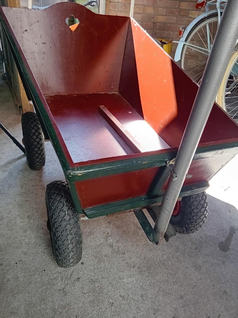 Stevige bolderkar met luchtbanden en skelterbevestiging, Ophalen, Gebruikt